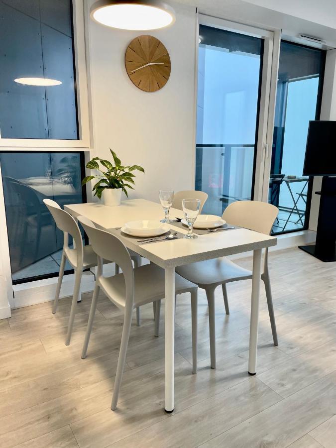 Apartamenty Towarowa Poznan Exterior foto