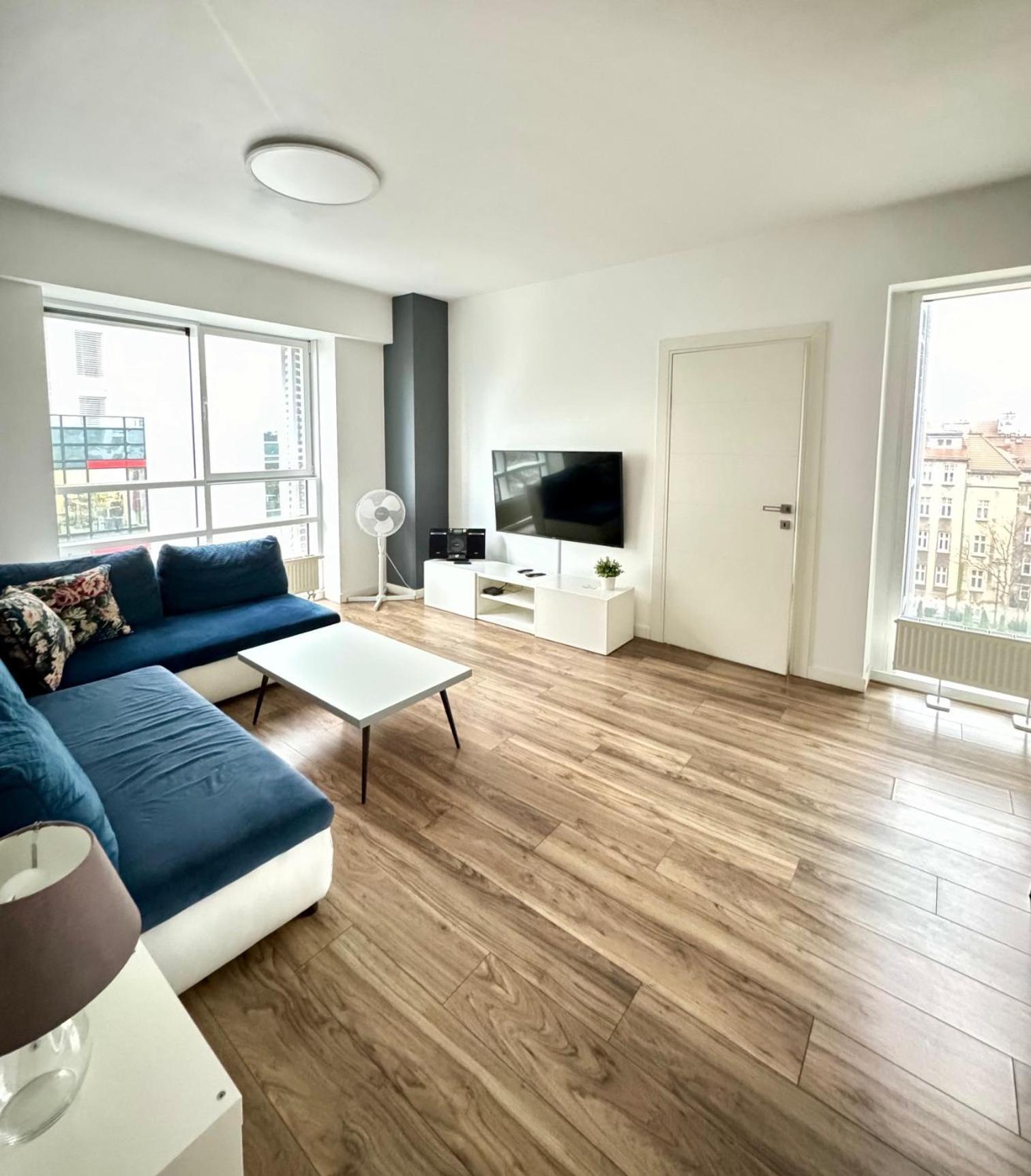 Apartamenty Towarowa Poznan Exterior foto