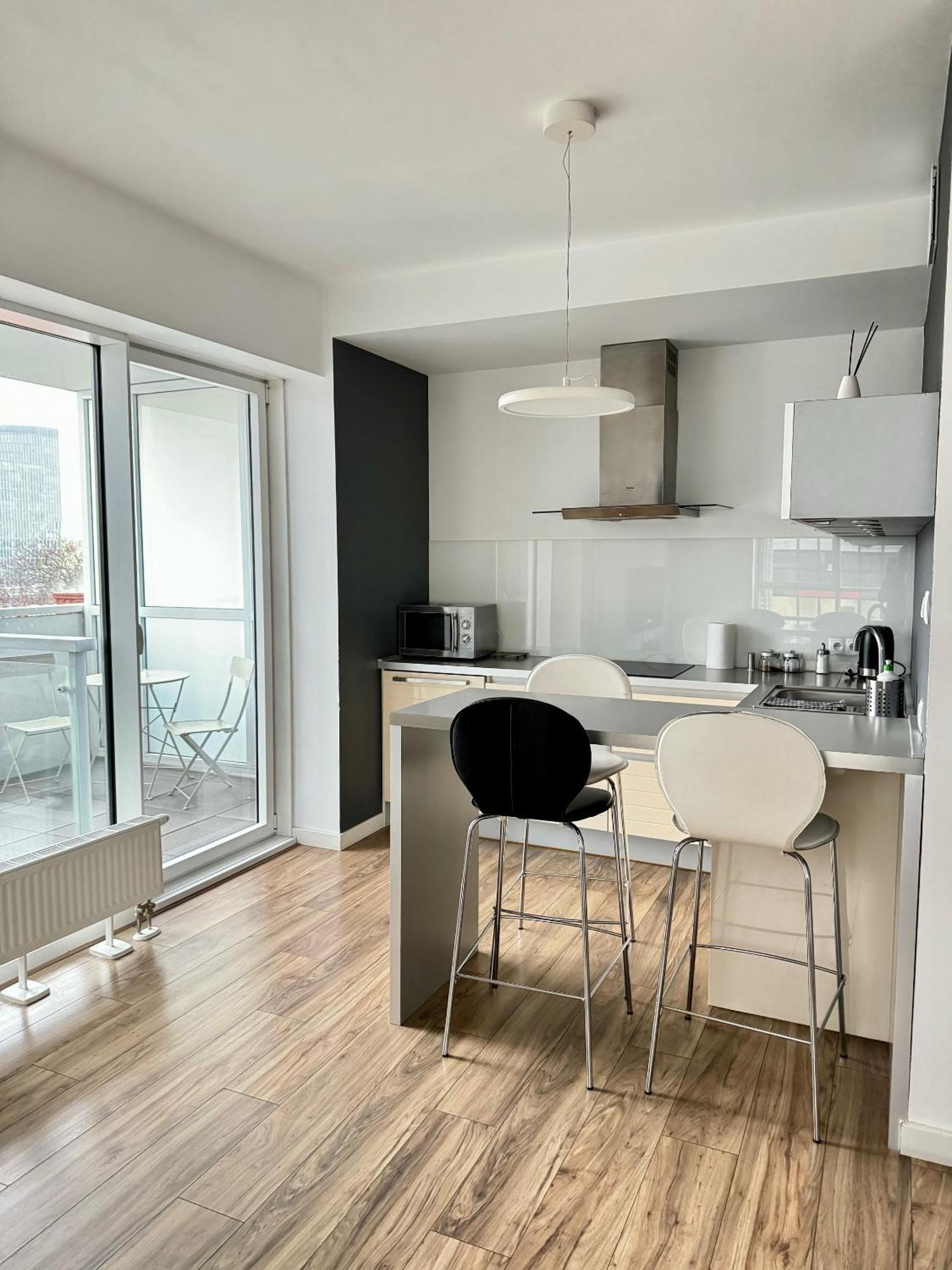 Apartamenty Towarowa Poznan Exterior foto